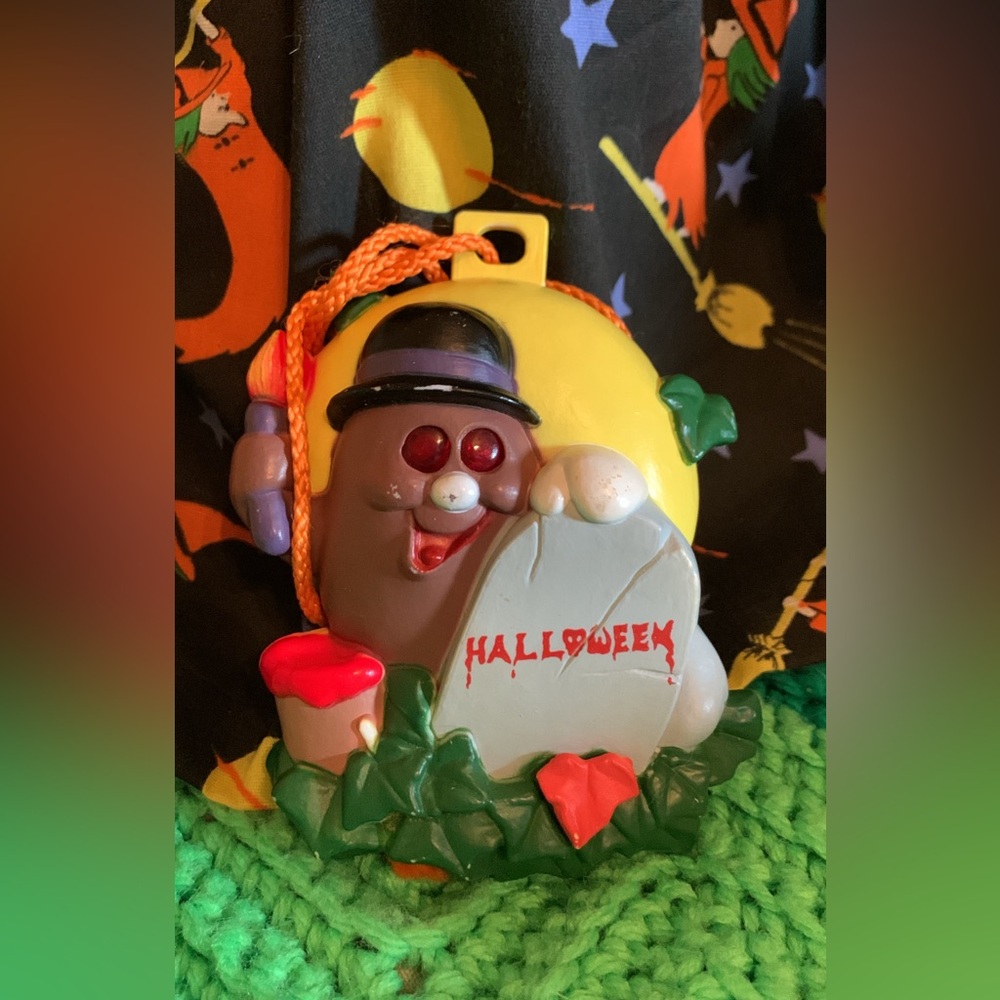 Mr potato head animated ornament / necklace